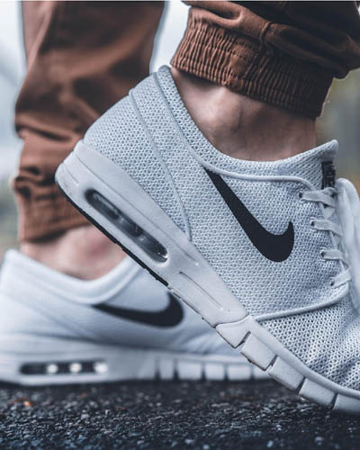 Shoe
